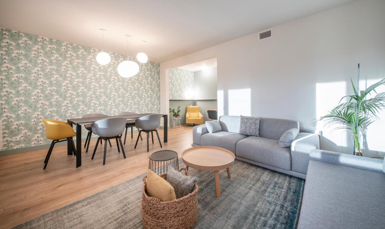 You Stylish Diagonal Apartments Barcelona Bagian luar foto