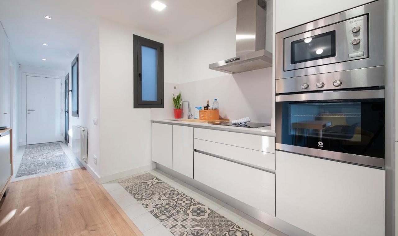 You Stylish Diagonal Apartments Barcelona Bagian luar foto